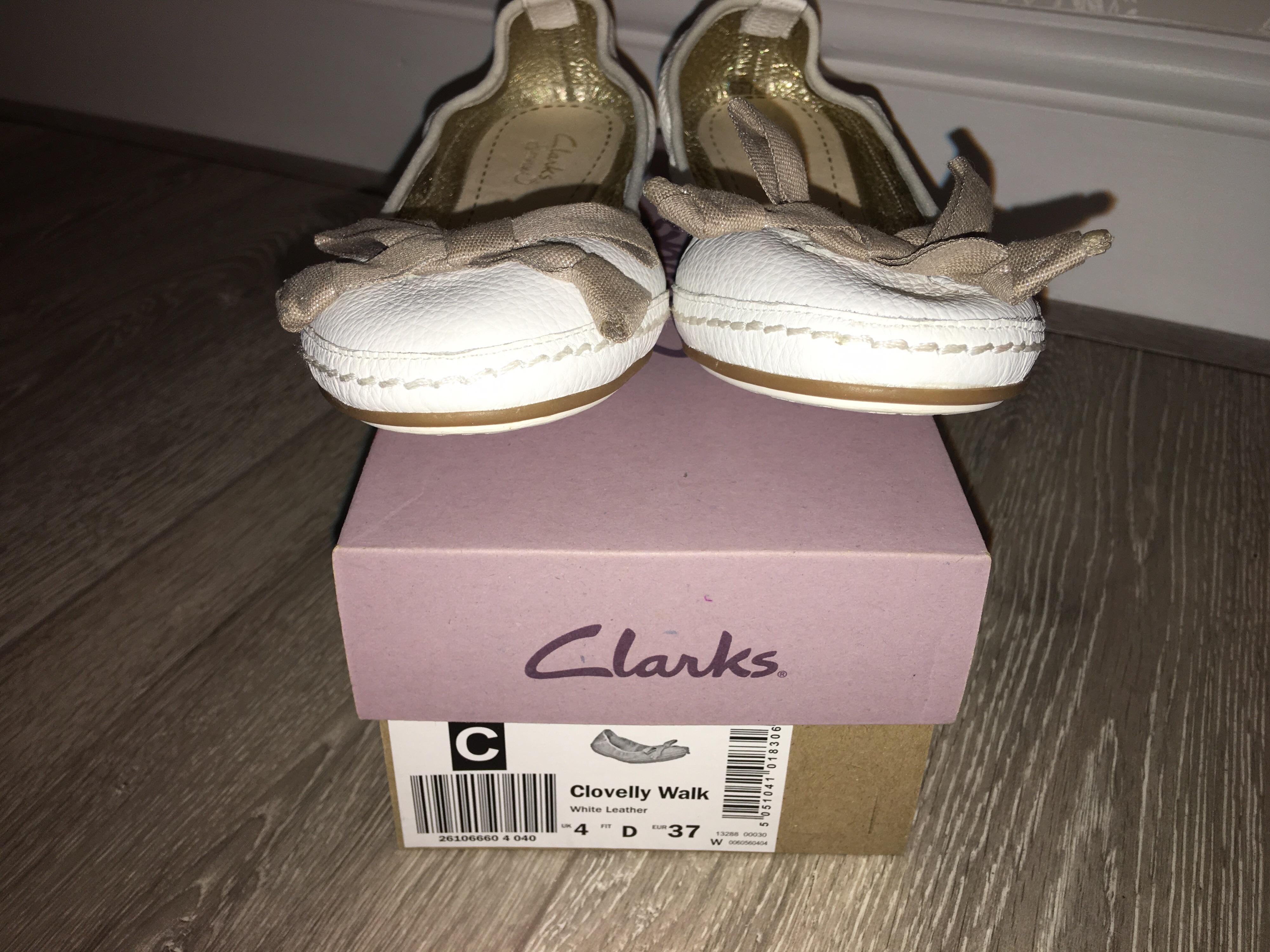 clarks clovelly walk shoes