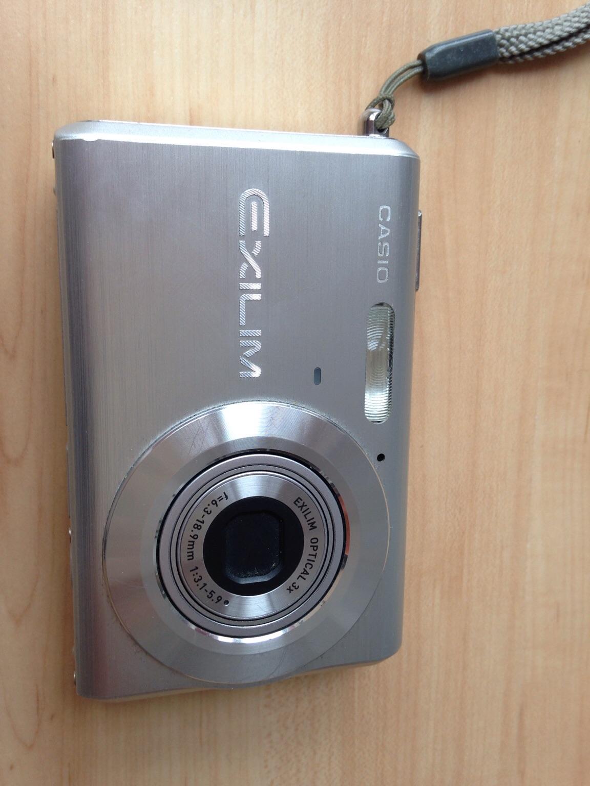 Casio EXILIM EX-Z60 Digitalkamera schwarz 6 Megapixel