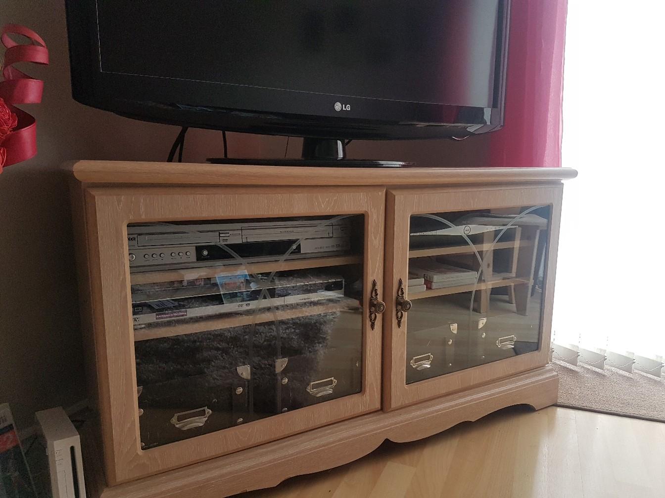 Limed Oak Tv Unit In Dy4 Sandwell For 30 00 For Sale Shpock