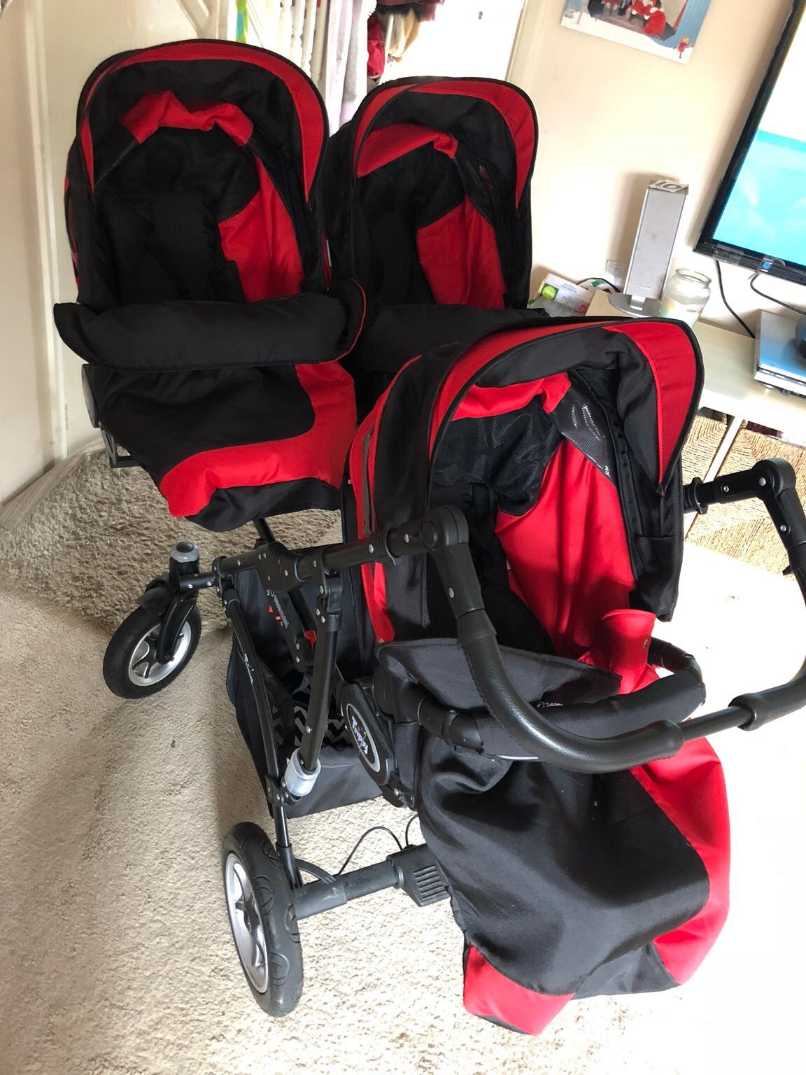 pushchair for triplets