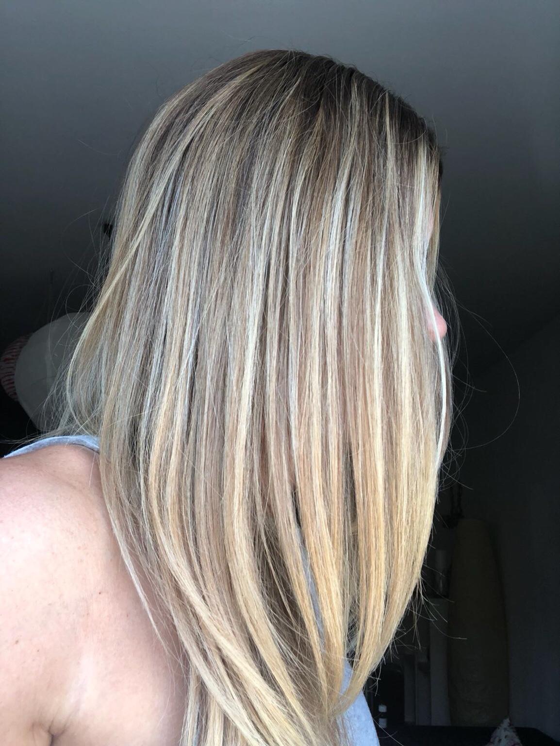 Balayage Blond Strahnen In 1010 Wien For 25 00 For Sale Shpock