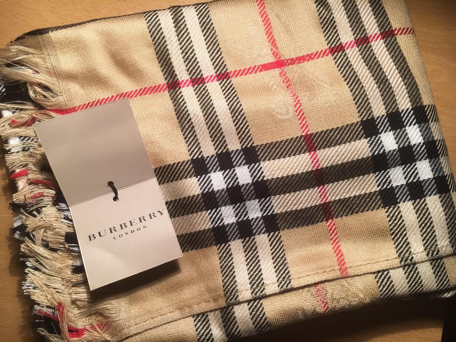 burberry pq beetroot scarf