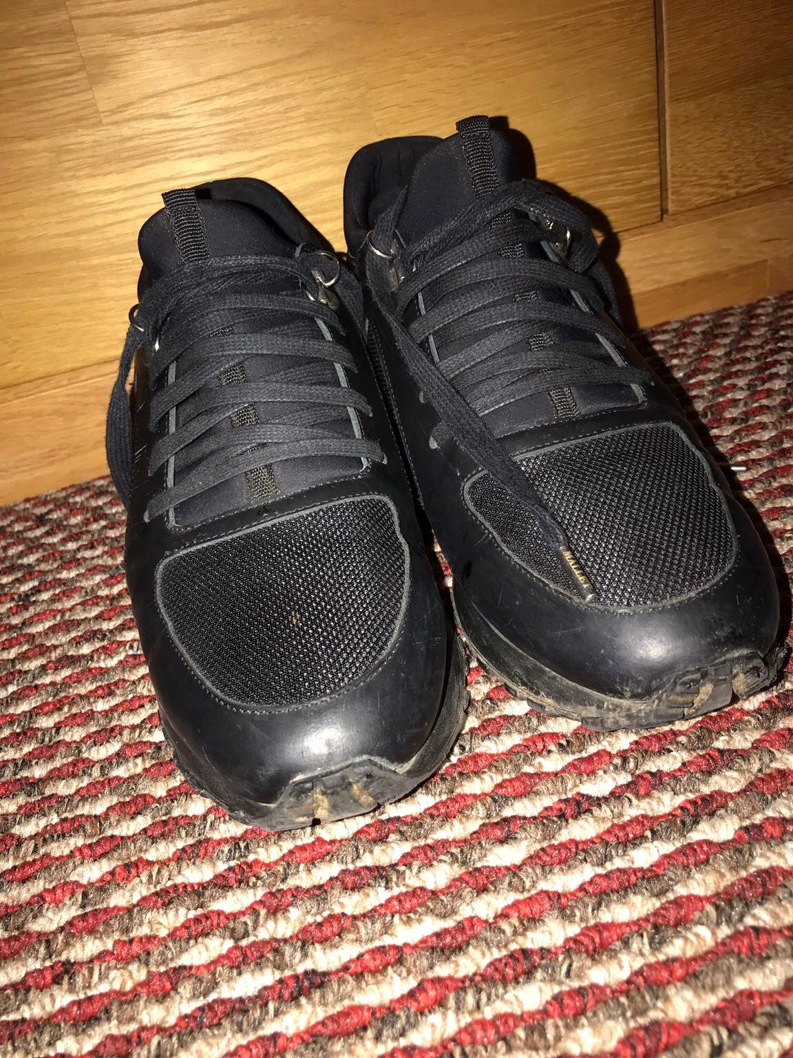 tommy mallet black trainers