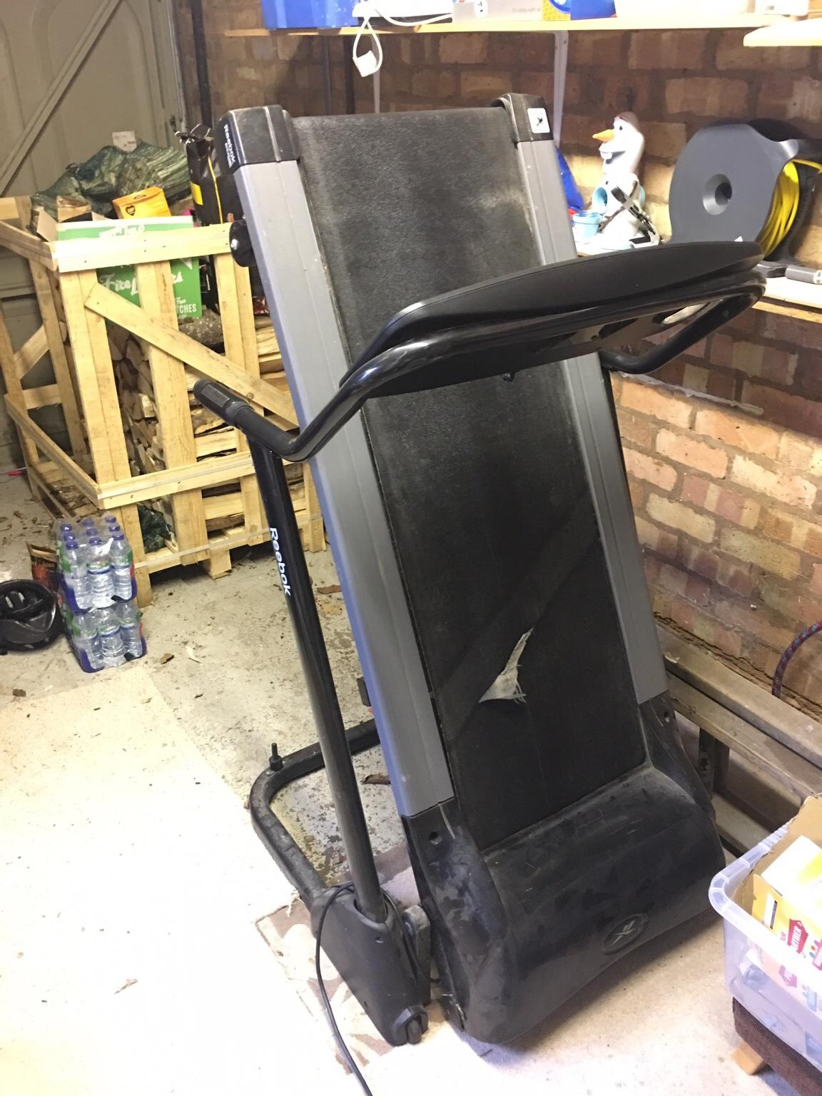 reebok edge series treadmill