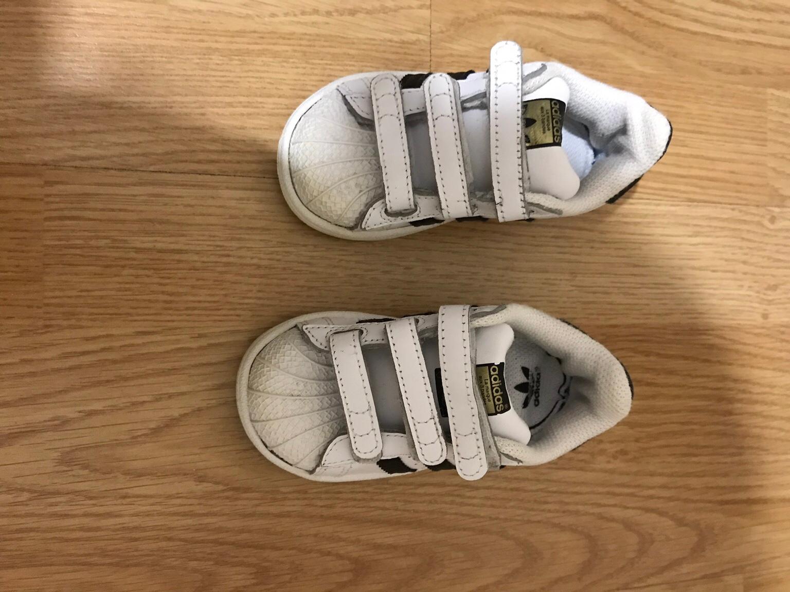 adidas trainers size 5