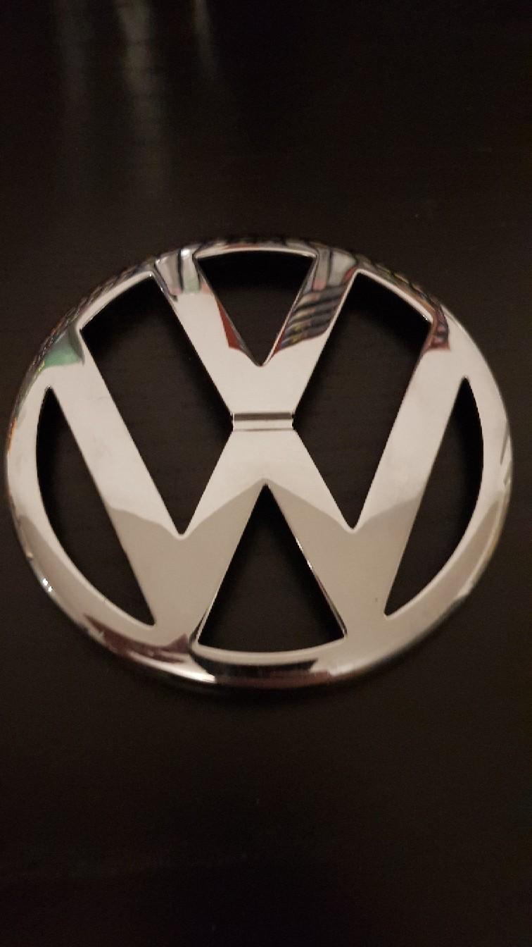 VW Golf 4 Logo Für Kühlergrill 1J0.853.601A in 86641 Rain