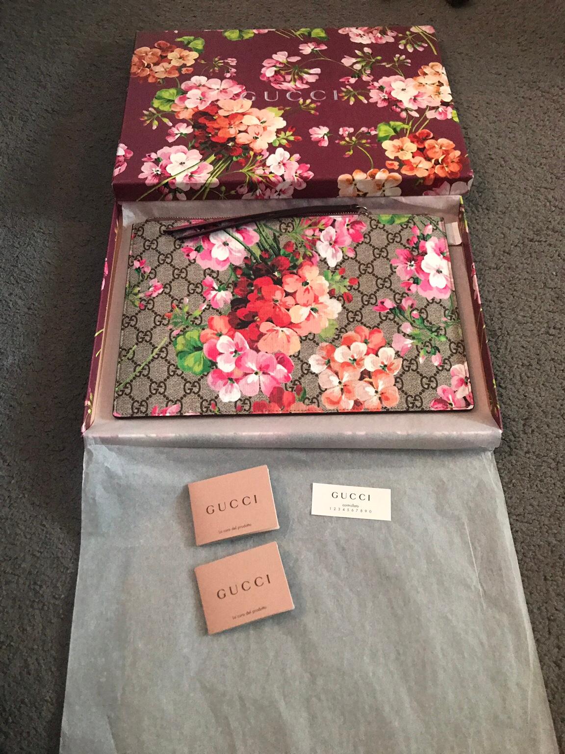 gucci bloom pouch pink