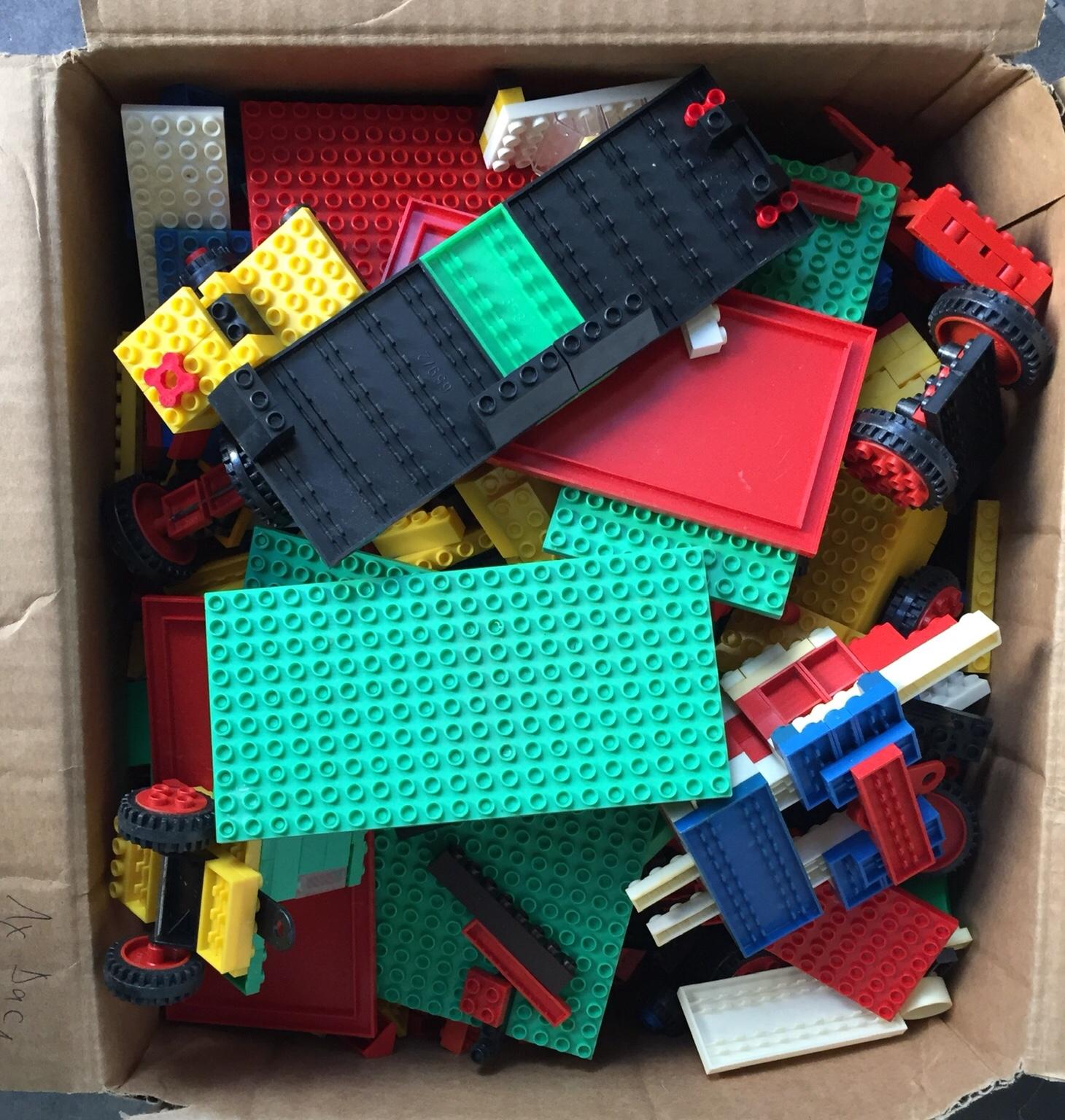 Lego 500 gramm Bausteine,kleine Platten und Zubehör in blau