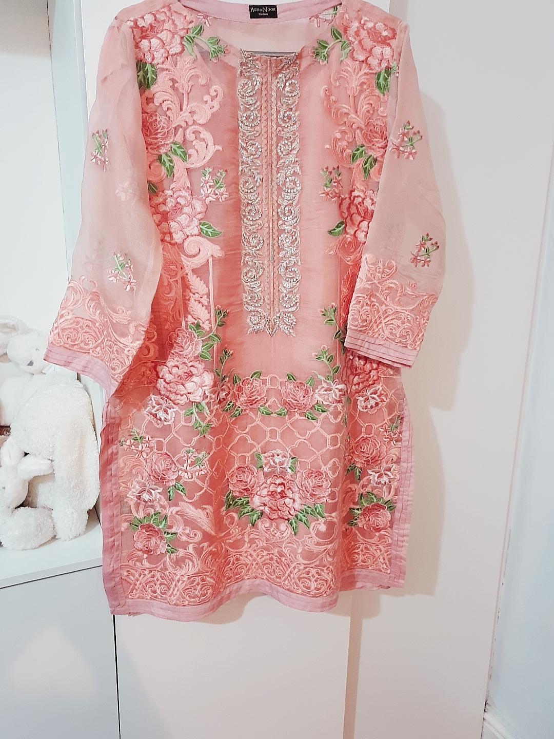 AGHA NOOR dress full suit size medium in M33 Trafford for