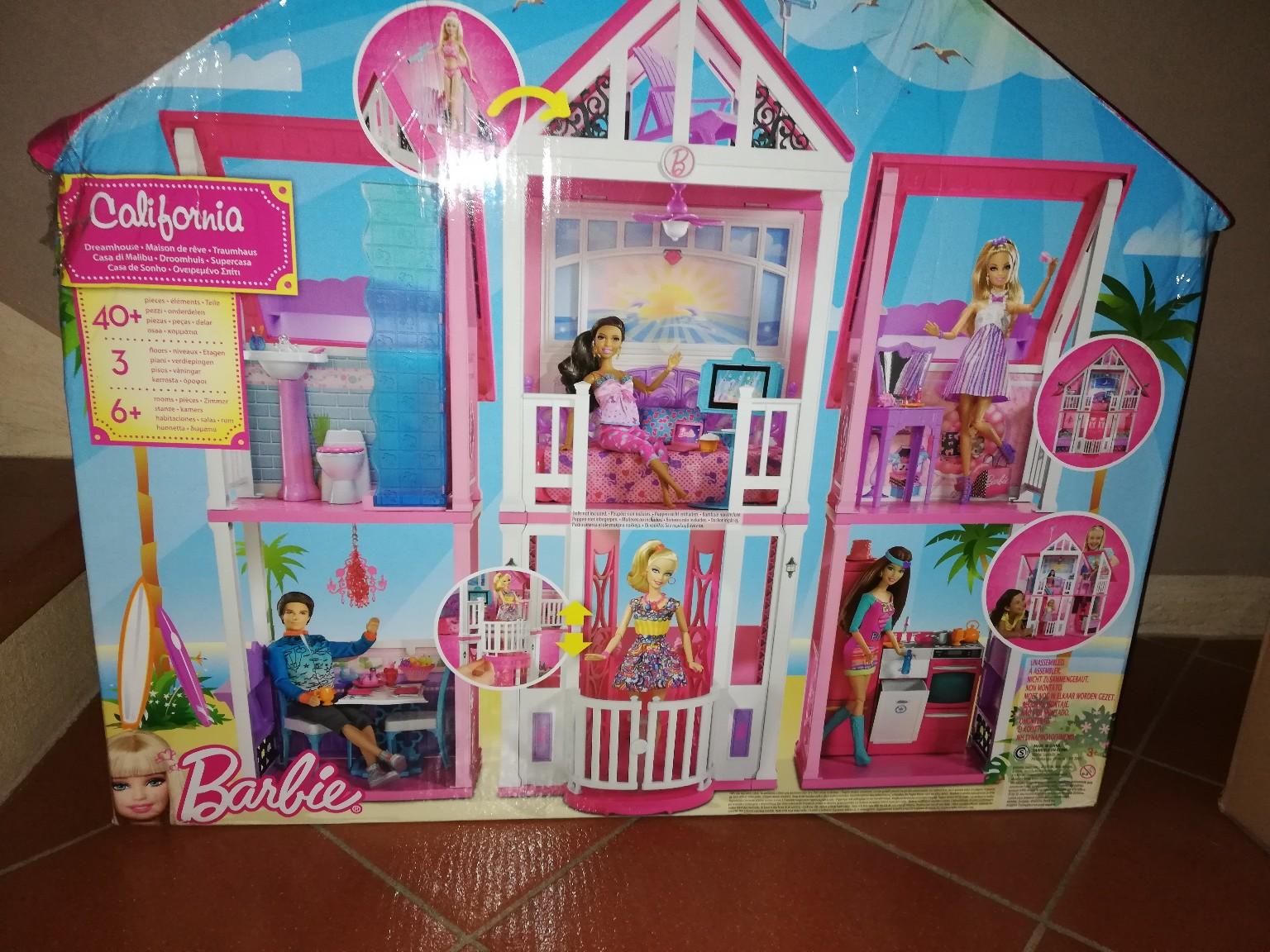 casa gigante di barbie