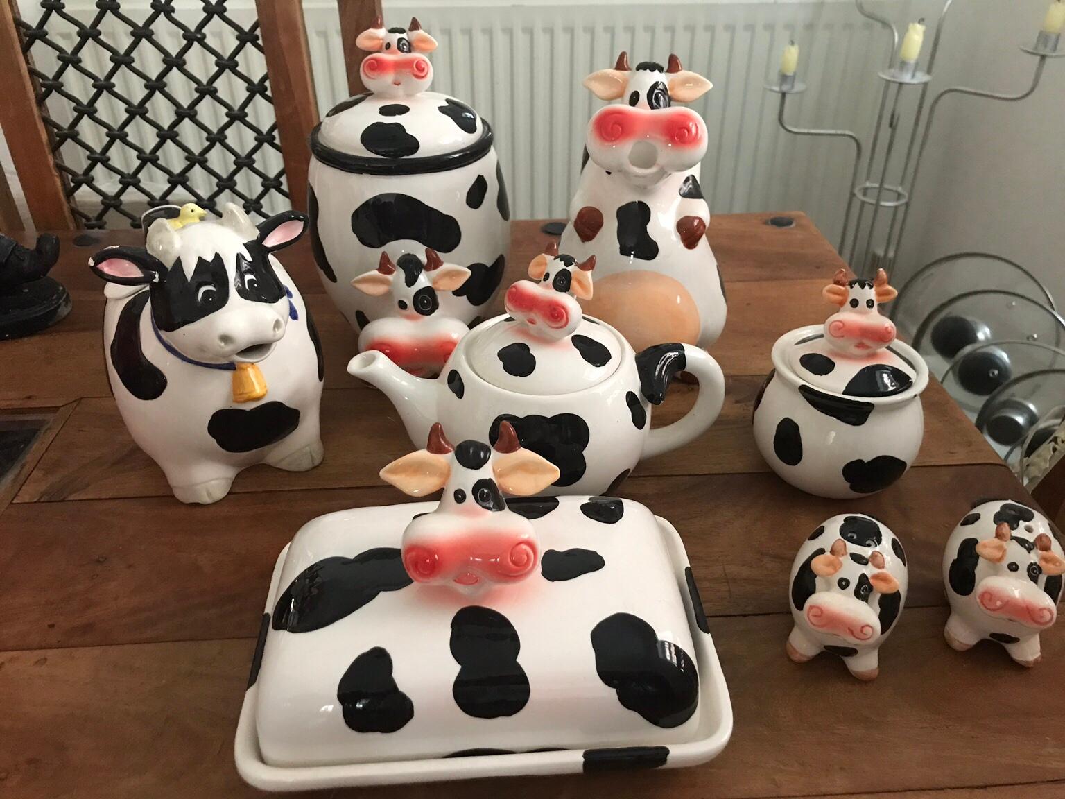 Cow kitchen set in B77 Tamworth for £10.00 for sale | Shpock