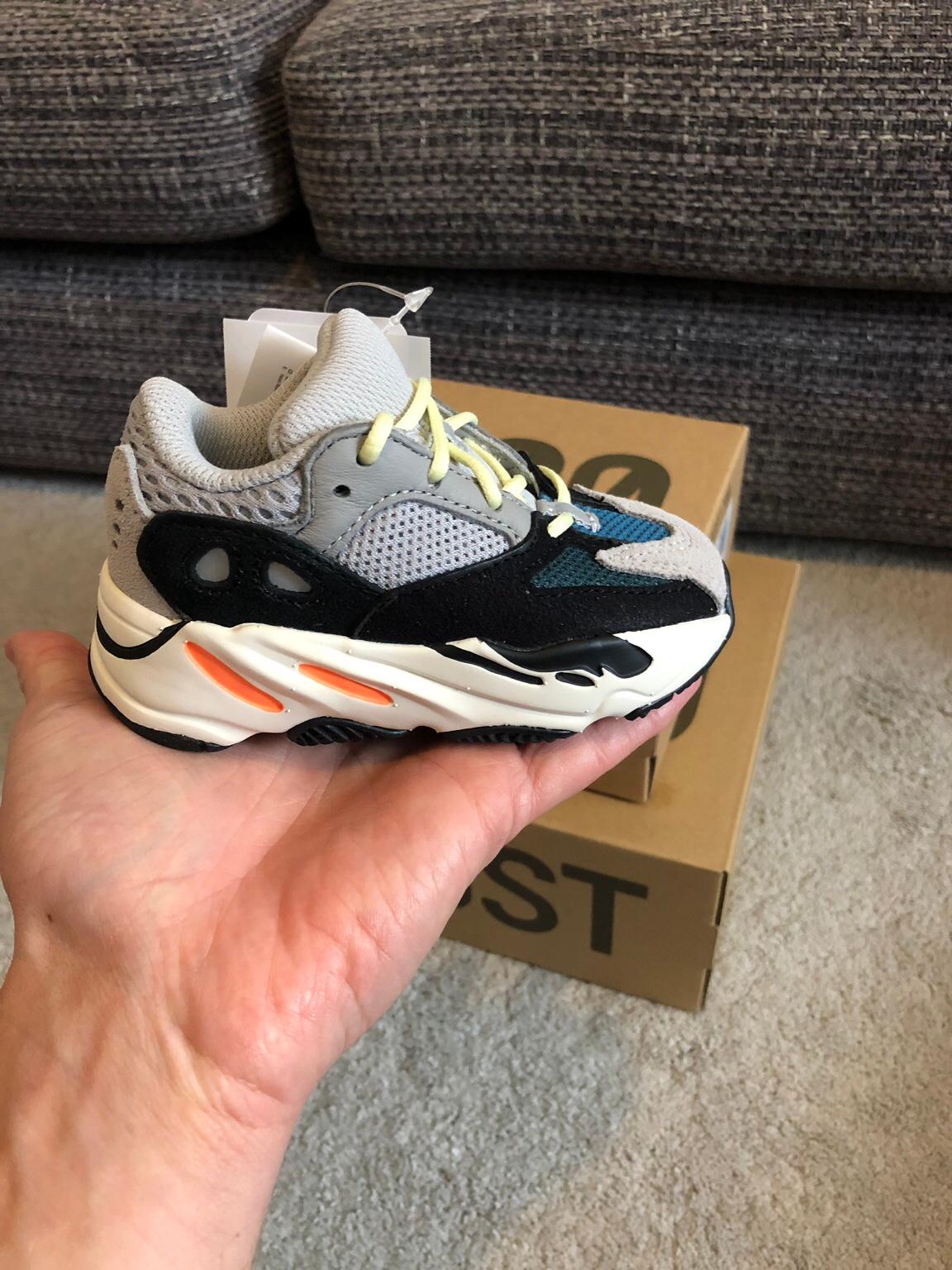 yeezy 700 for baby