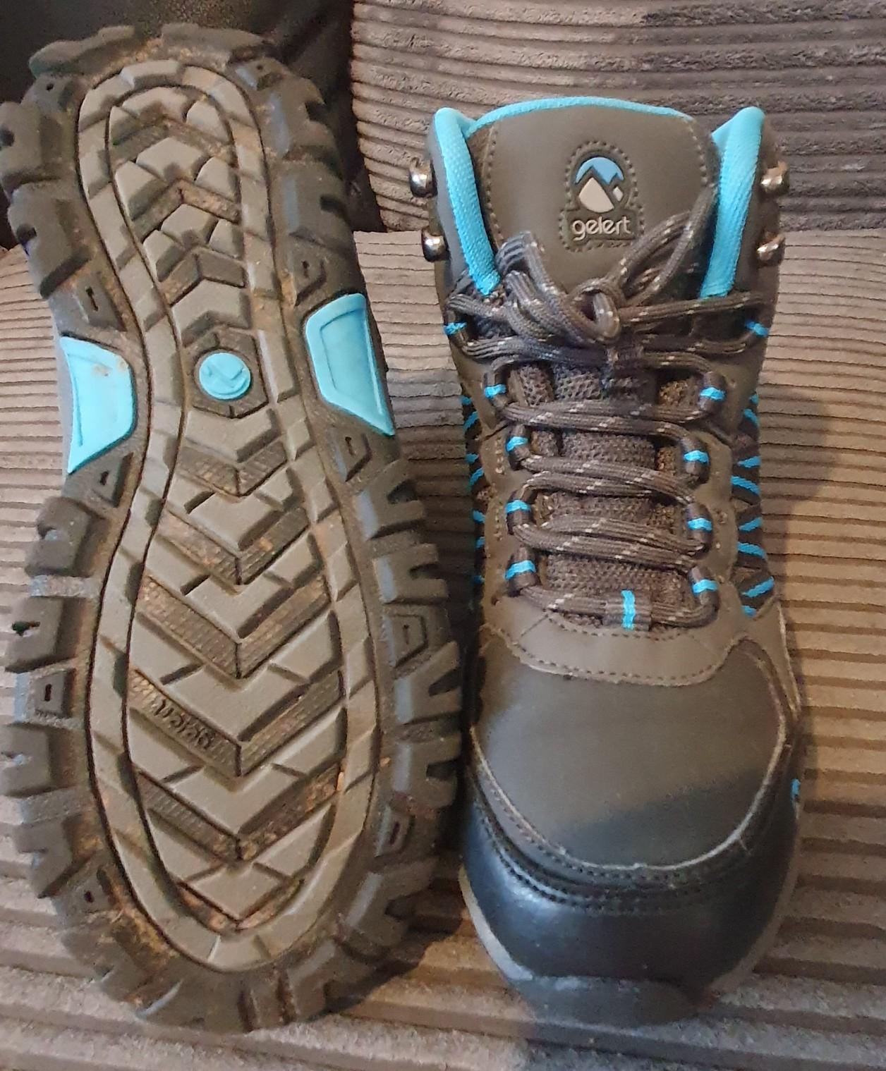 gelert hiking boots