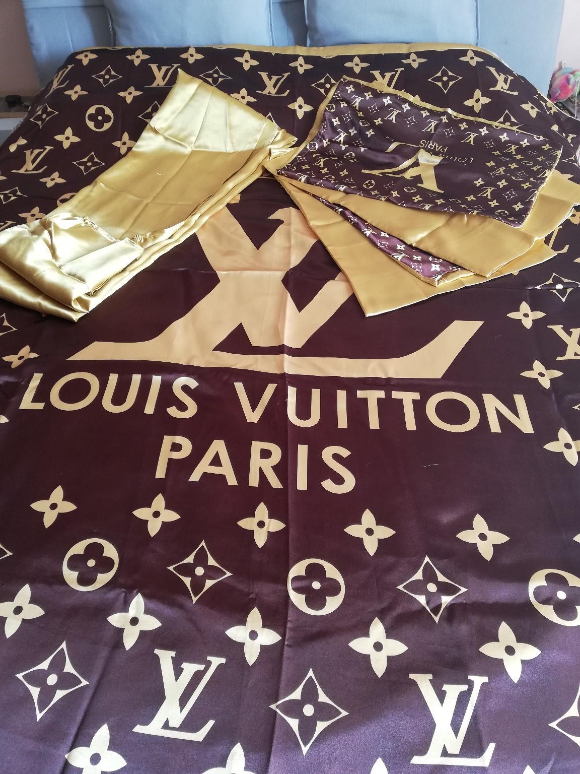 Lenzuola Matrimoniali Louis Vuitton.Completo Letto Louis Vuitton In 20125 Milano Fur 100 00 Zum