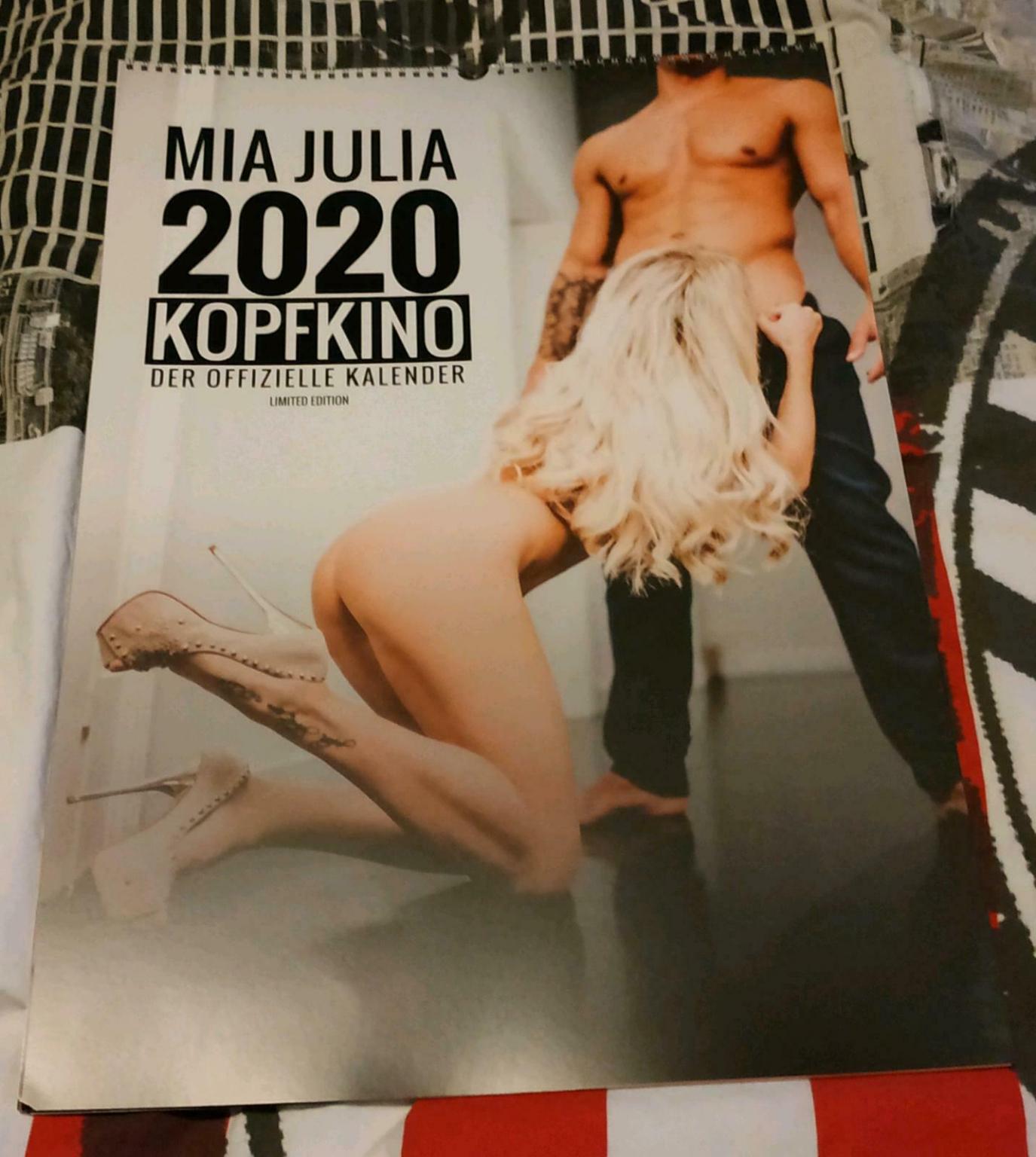Kalender nackt julia mia HD Mia