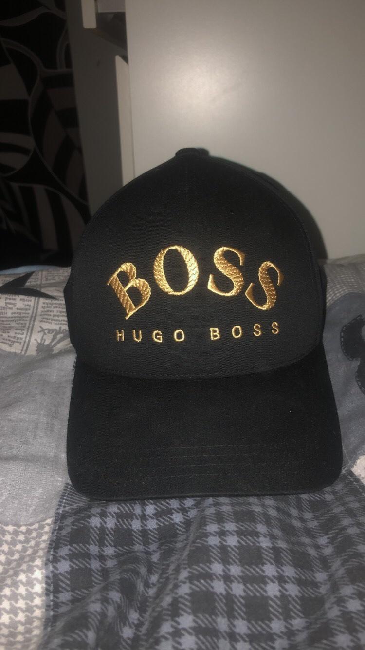 hugo boss cap gold