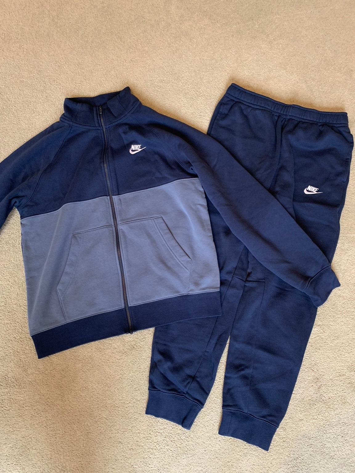 chariot tracksuit