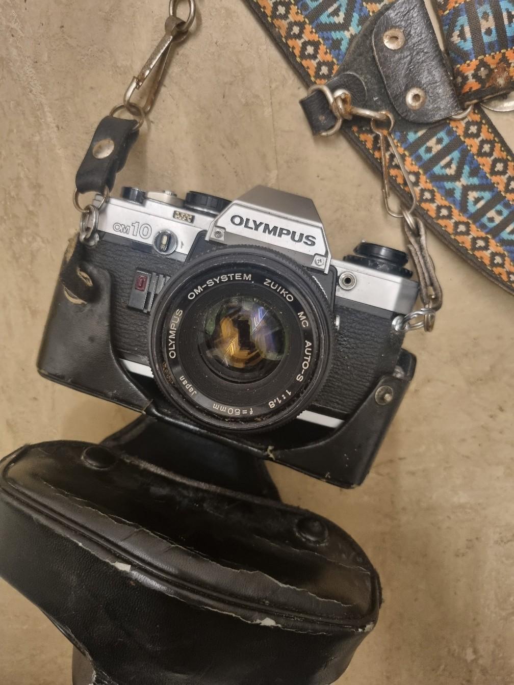 b'Olympus OM-10 Vintage 35mm Film Camera w/ F/1 #1' for sale  Wolverhampton'