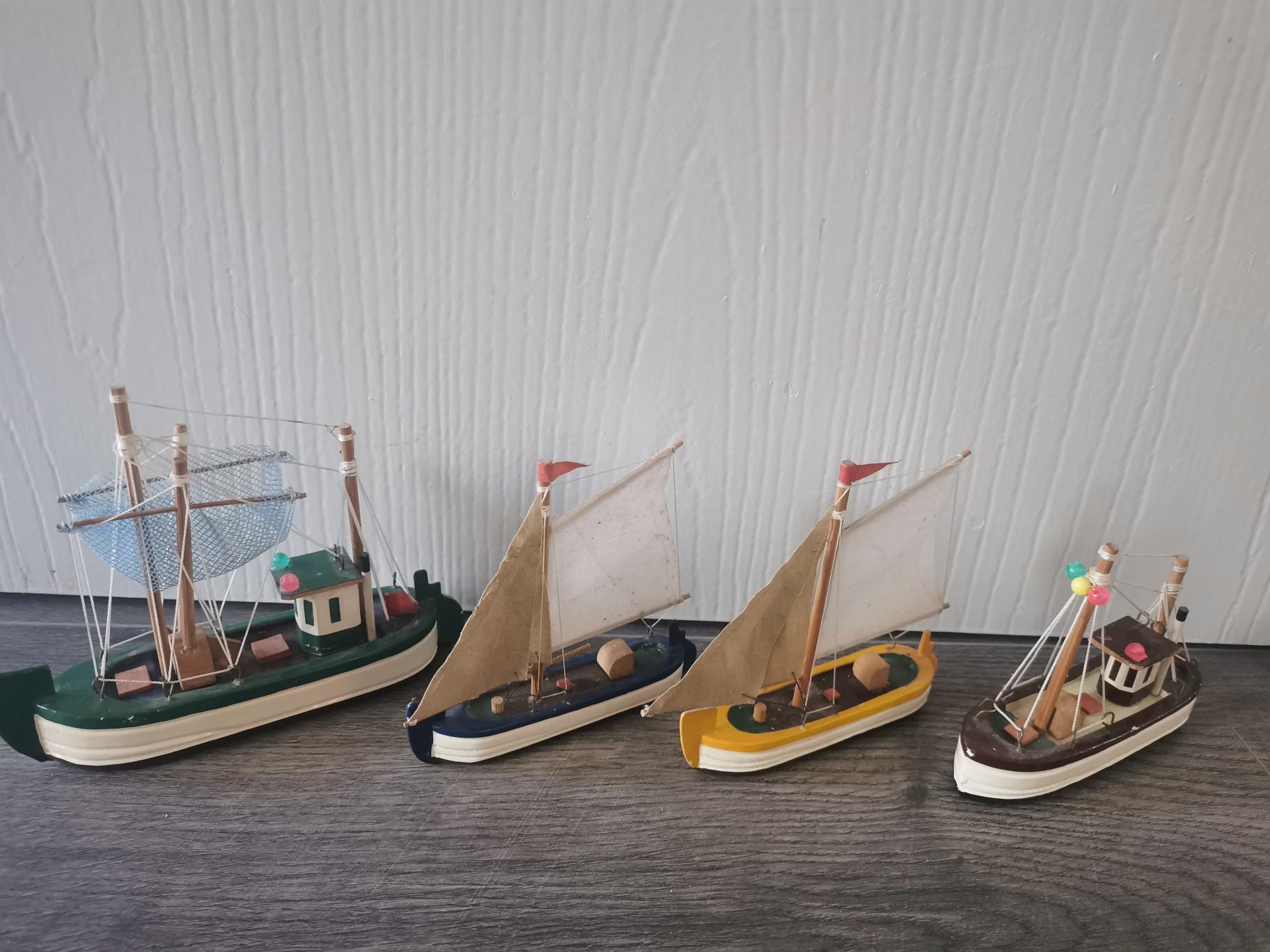 b'4x wooden boat models #1' for sale  