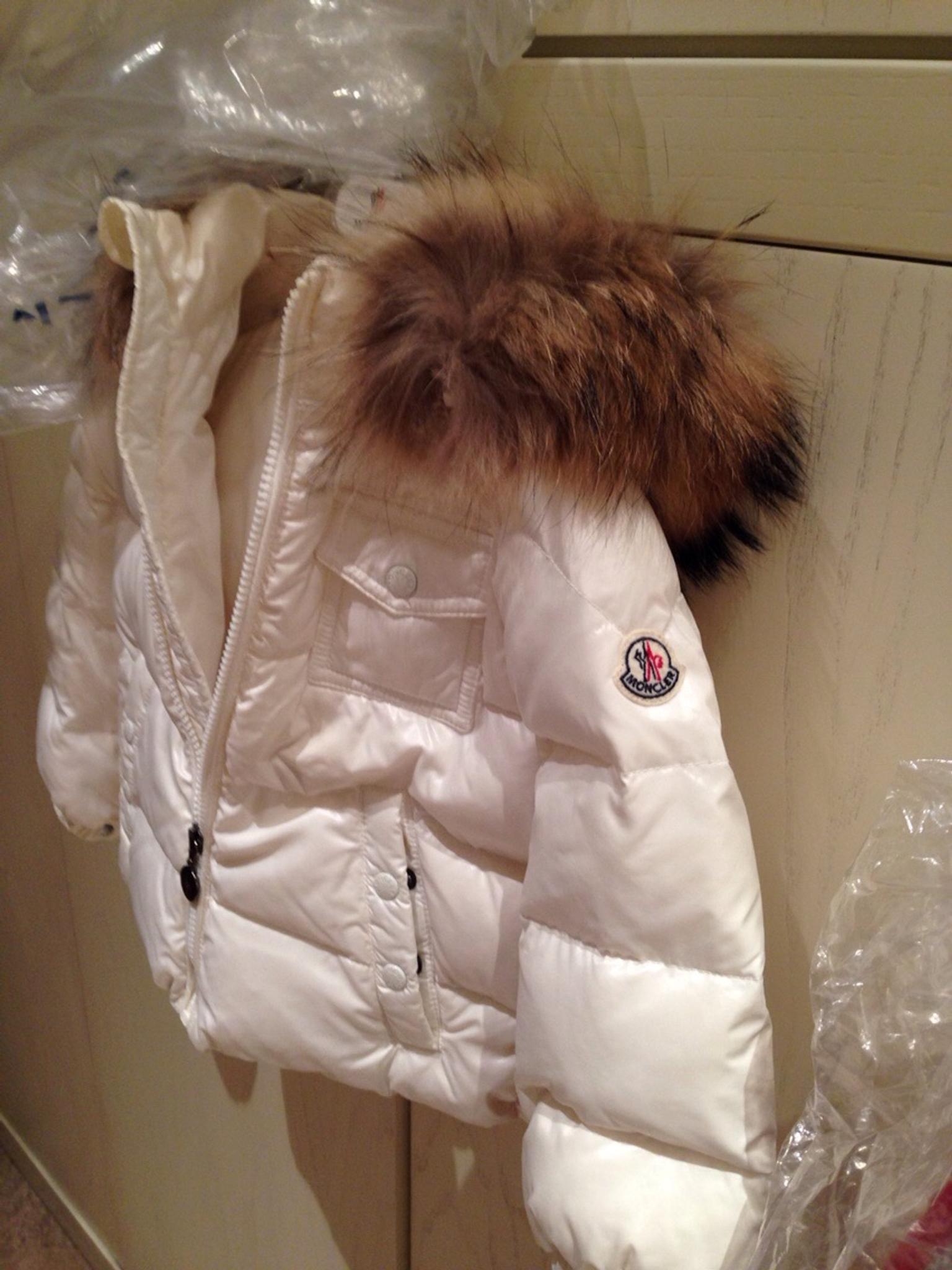 Moncler bambina bianco 2-3 anni in 80132 Napoli for €100.00 for sale -  Shpock