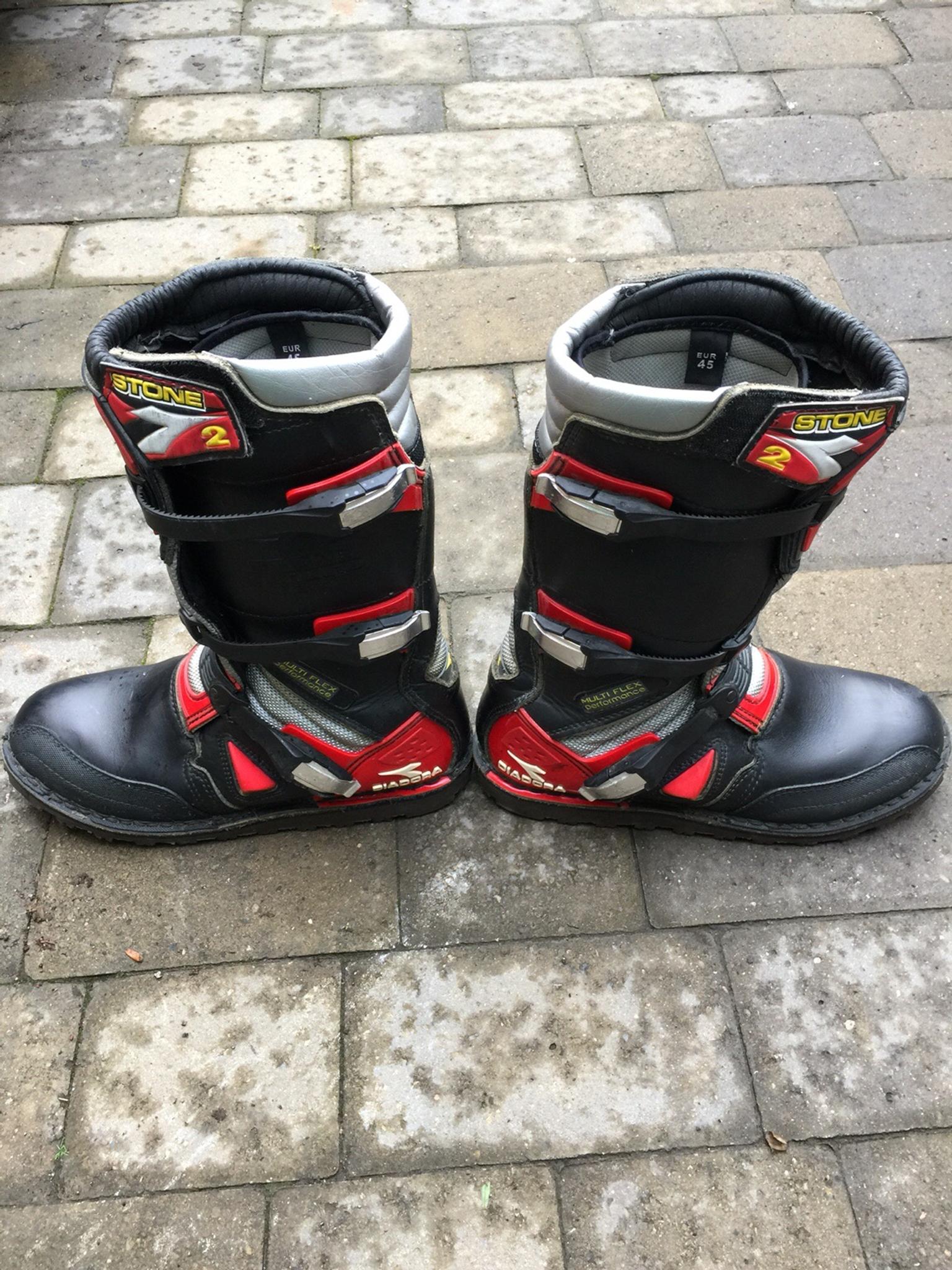 diadora trials boots