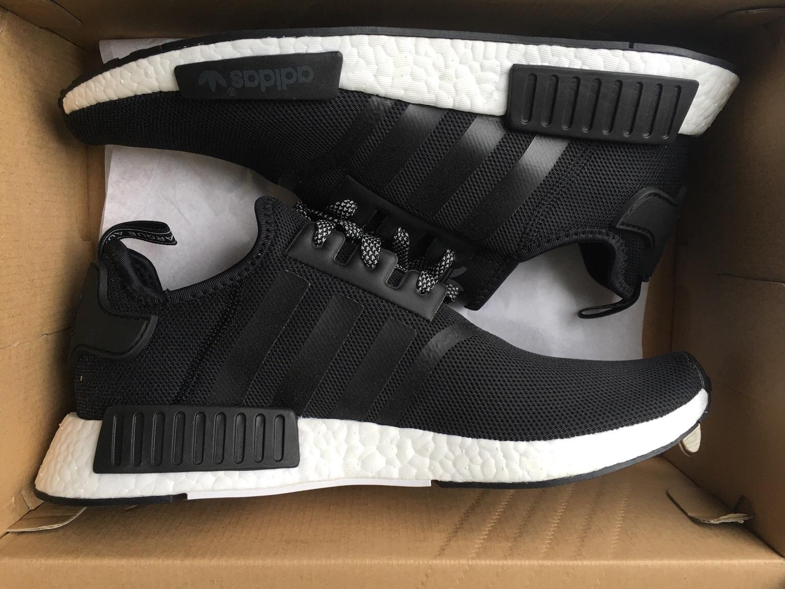 Adidas Nmd R1 Schuhe Eu 45 1 3 Black In Furth For 1 00 For Sale Shpock