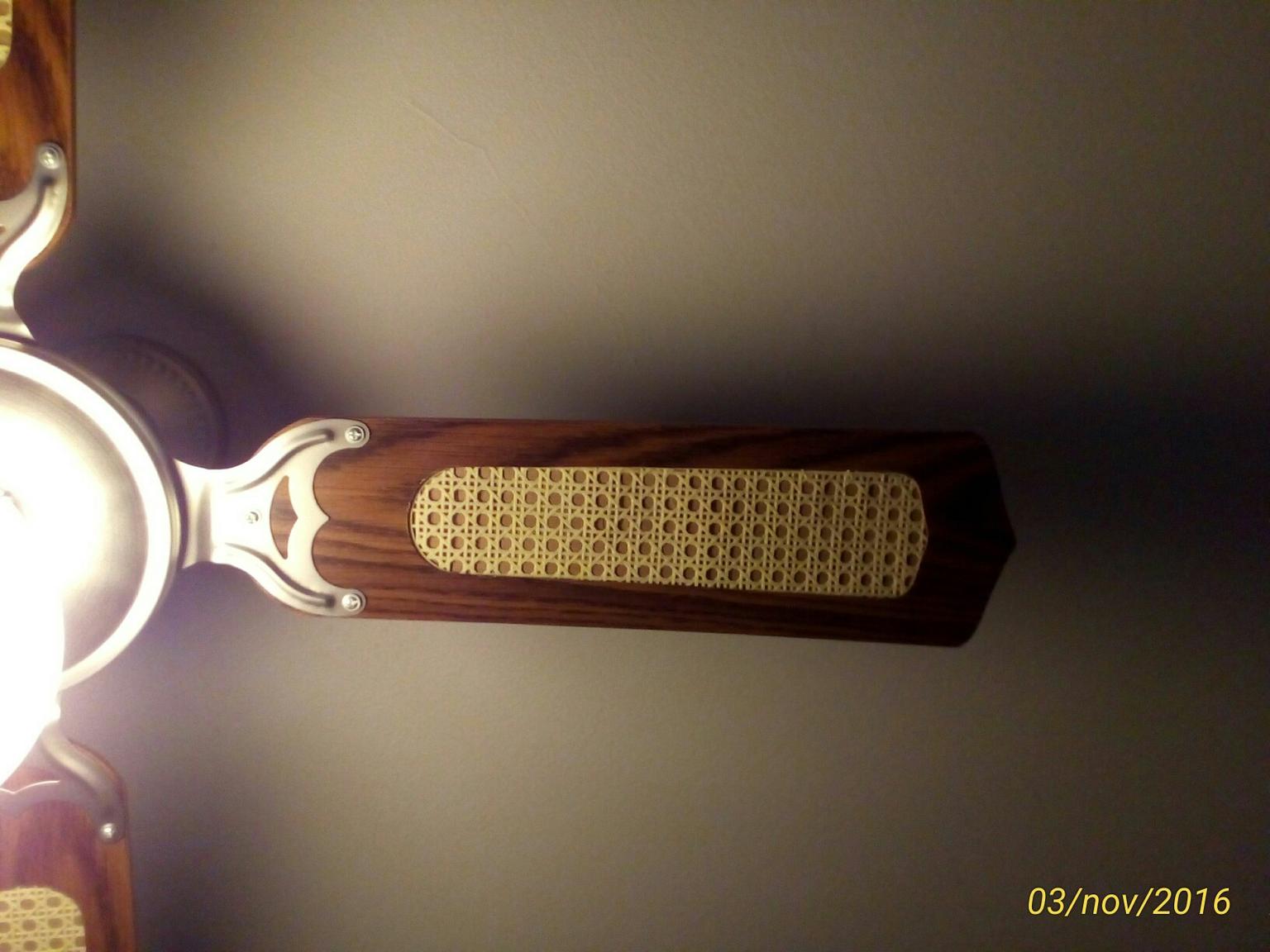 Ventilatore Da Soffitto Con Lampada In 20133 Milano For 20 00 For