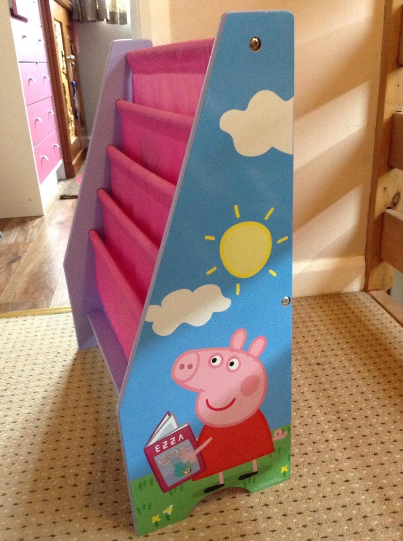 Peppa Pig Sling Bookcase In Hg5 Knaresborough Fur 8 00 Zum