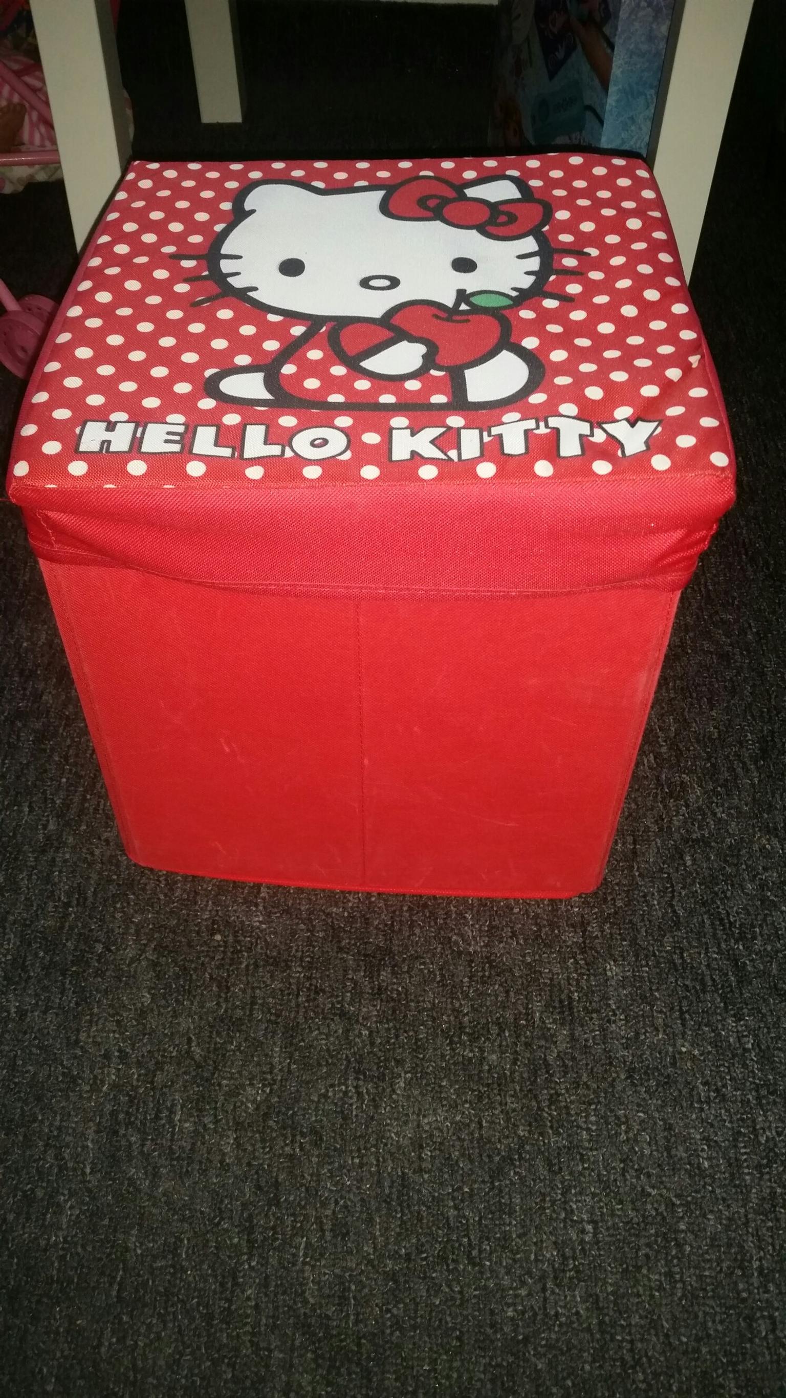 Hello Kitty Sitztruhe In 47053 Duisburg Fur 8 00 Zum Verkauf