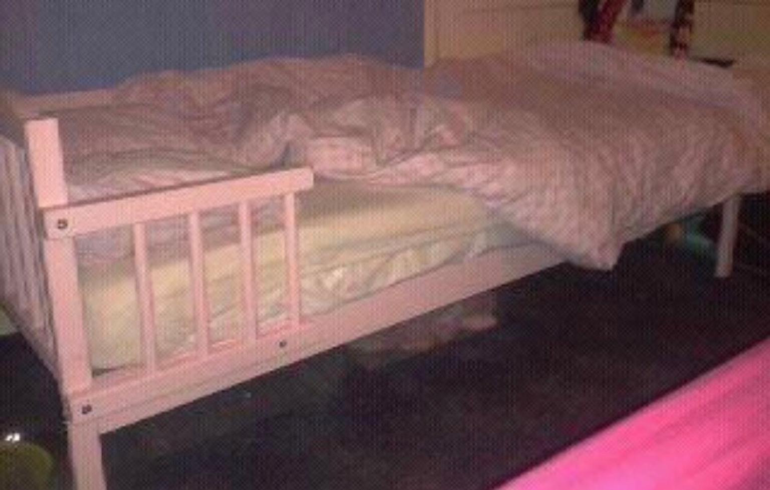 Pink Toddler Bed With Mattress In Bs11 Bristol Fur 75 00 Zum