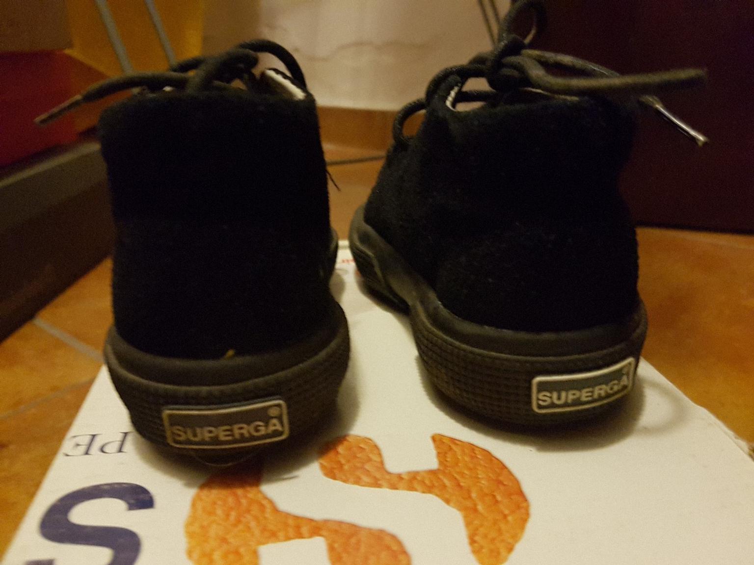 scarpe da ginnastica nere alte