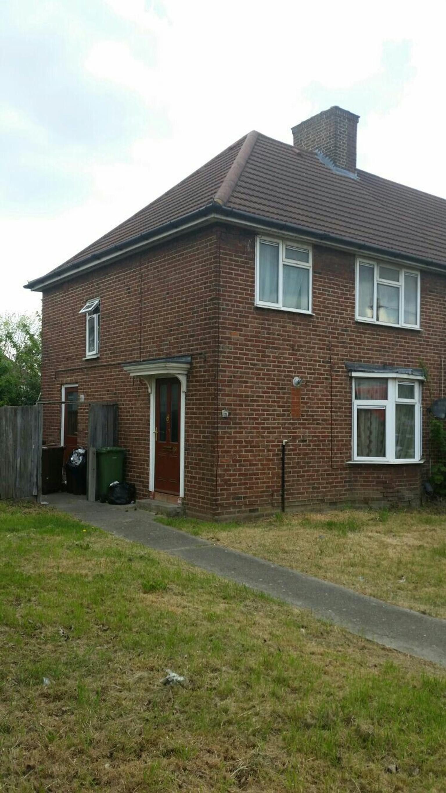 Council Mutual House Exchange In Rm8 Dagenham For 120 00 For Sale Shpock