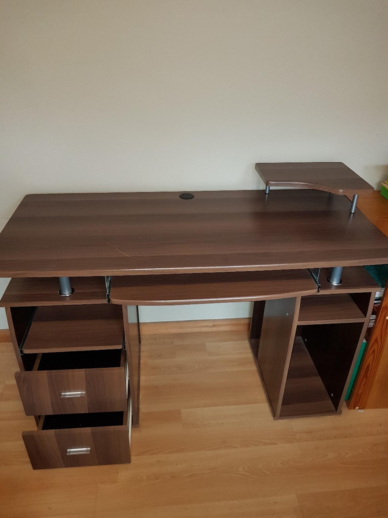 Mahogany Style Office Desk In Ba2 Bath For 15 00 For Sale Shpock