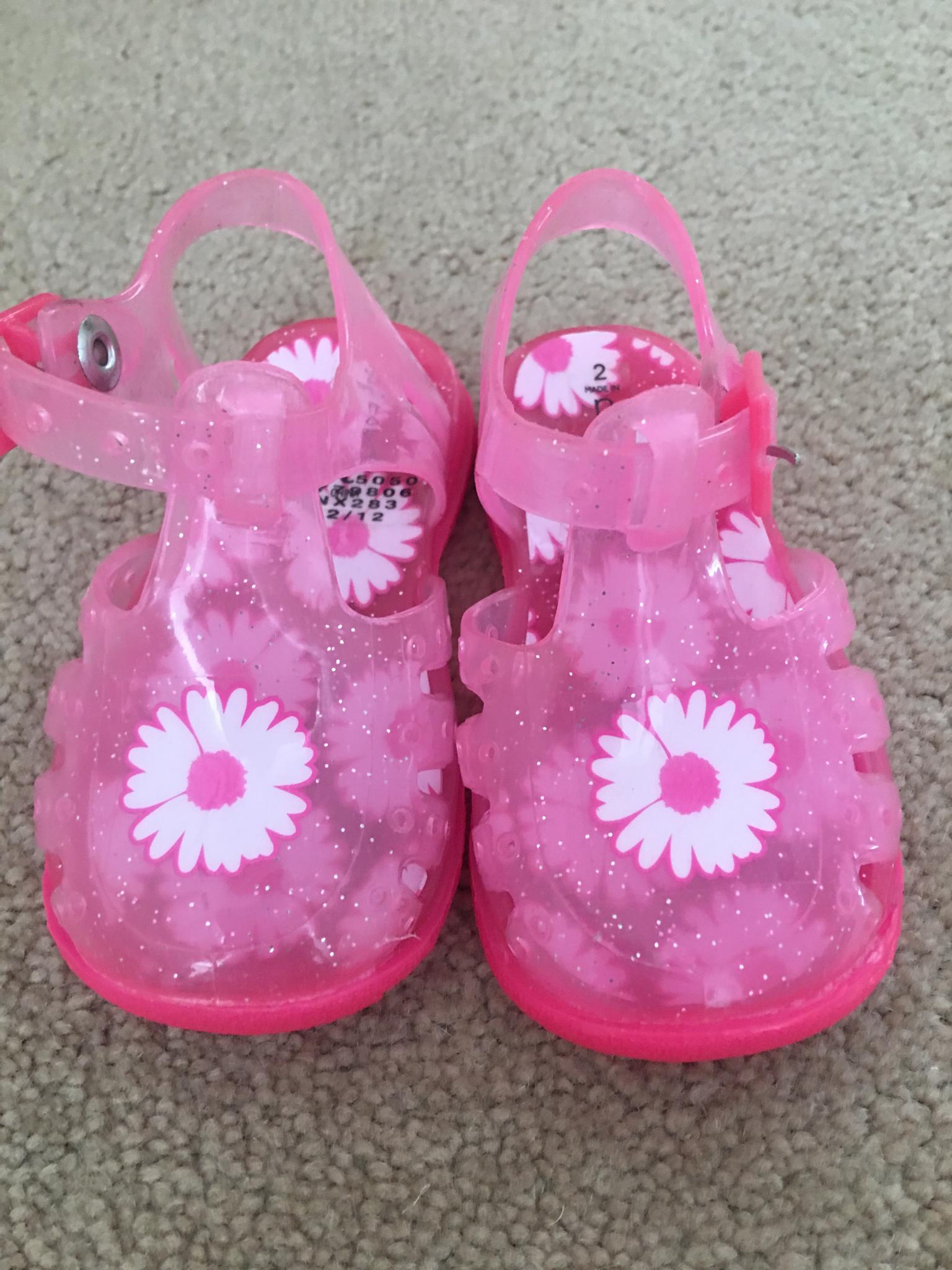 baby jelly shoes size 2