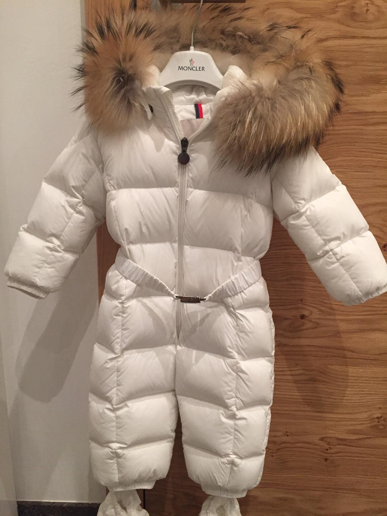 Moncler Schneeanzug gr.12/18 m in 6060 Hall in Tirol for €250.00 for sale |  Shpock
