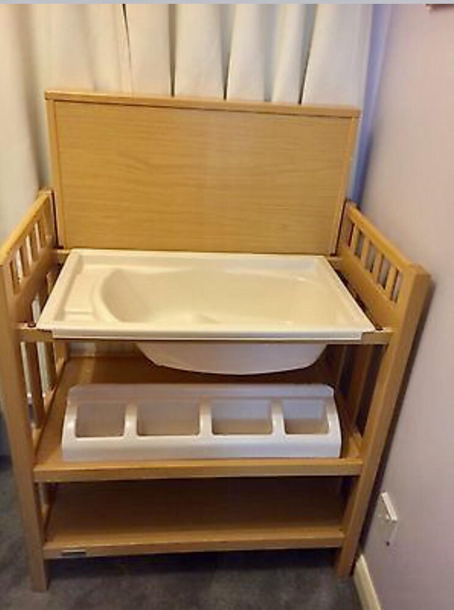 mamas and papas wooden changing unit