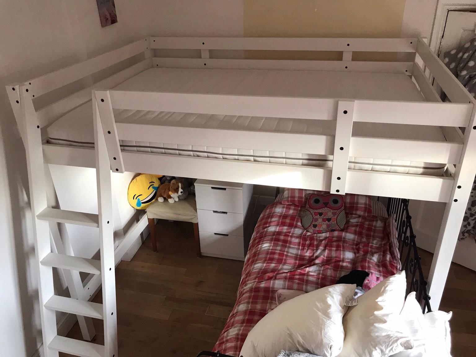 Bunk Beds with Desks - HomesFeed