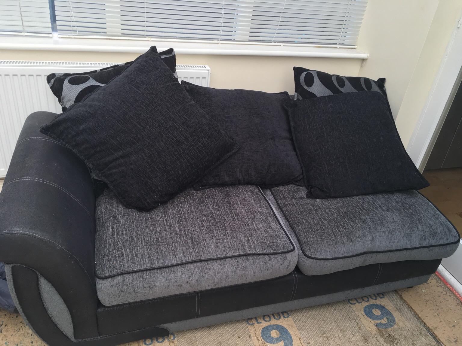 Dfs Left Hand Shannon Corner Sofa 300 In Nw1 London For 300 00 For Sale Shpock