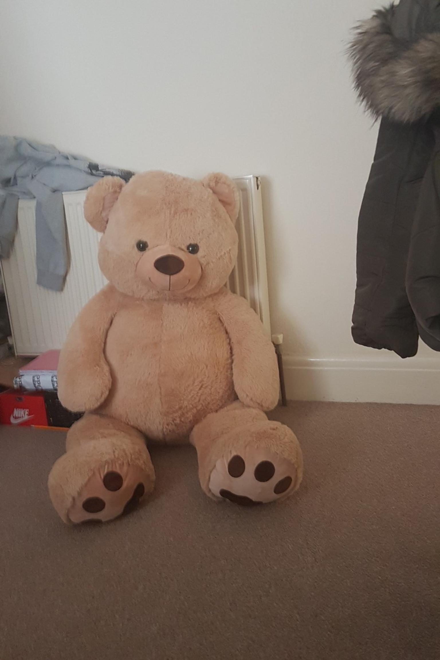 massive teddy bear