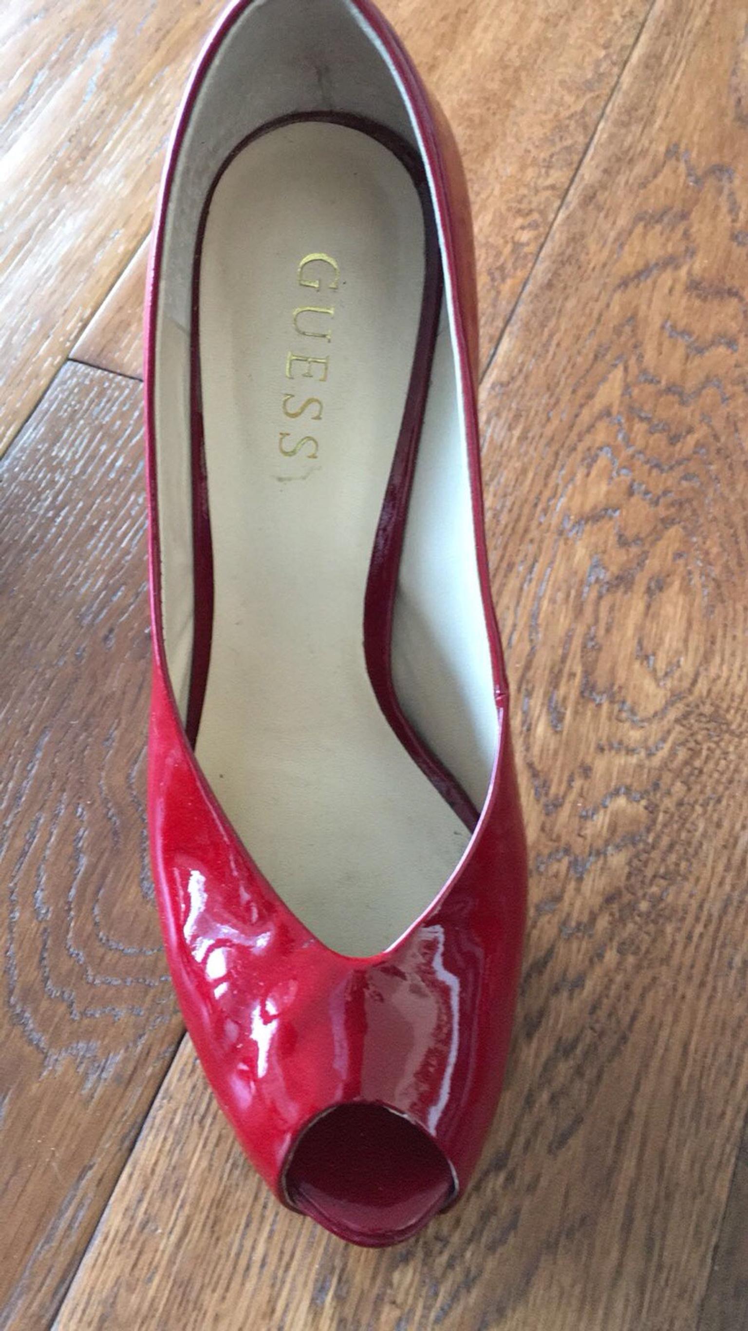 Décolleté rosse in vernice spuntate - Guess in 20143 Milano for €40.00 for  sale | Shpock