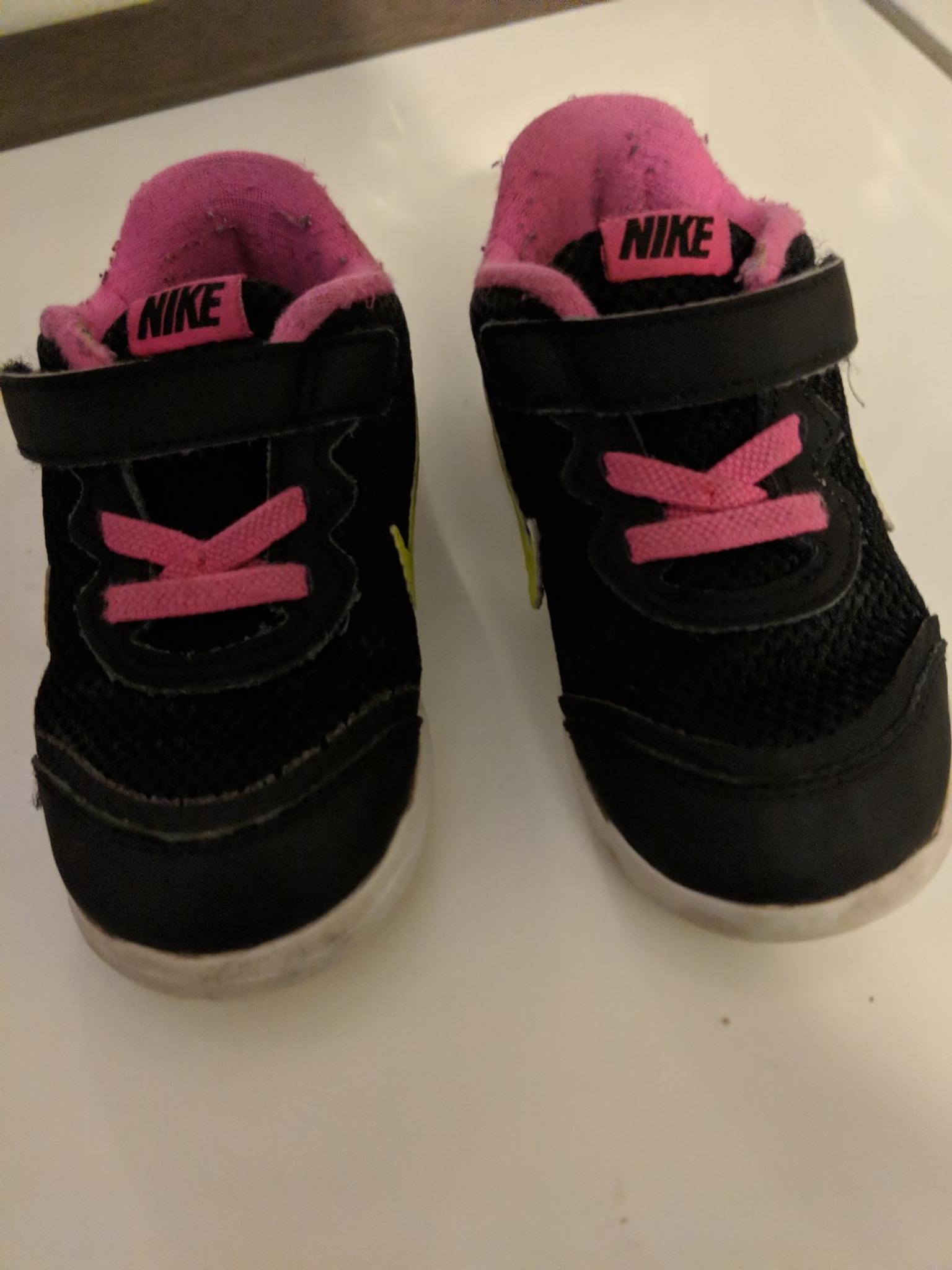 girls nike trainers size 6
