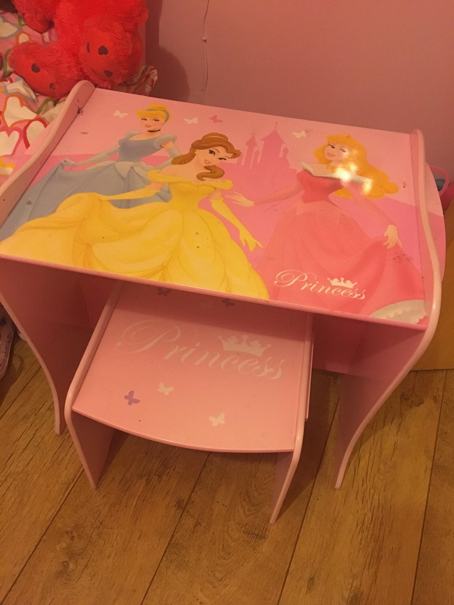 Disney Princess Desk Chair Set In Nw9 Barnet For 10 00 For Sale