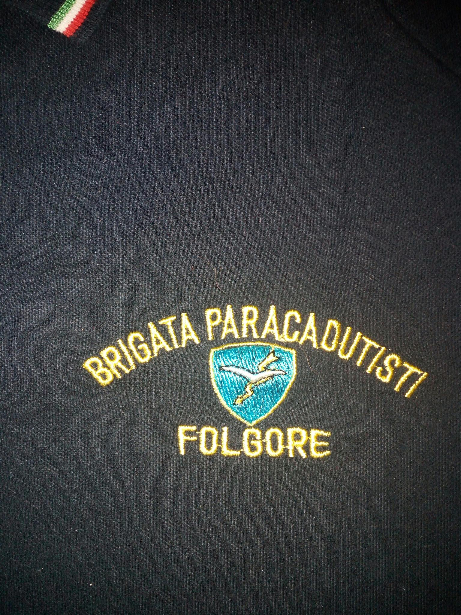 Logo e Scritta Ricamato Polo Brigata Paracadutisti Folgore