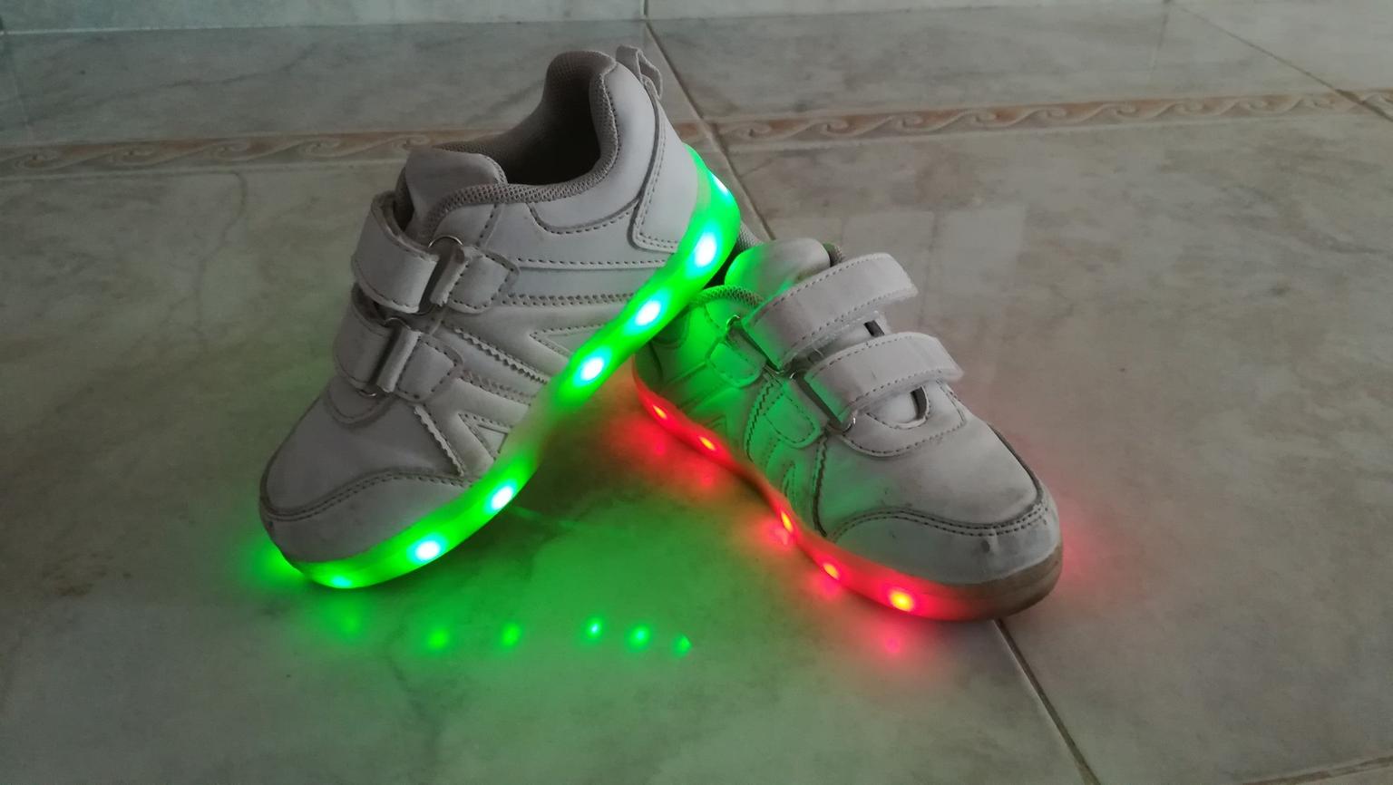 scarpe bimbo con luci