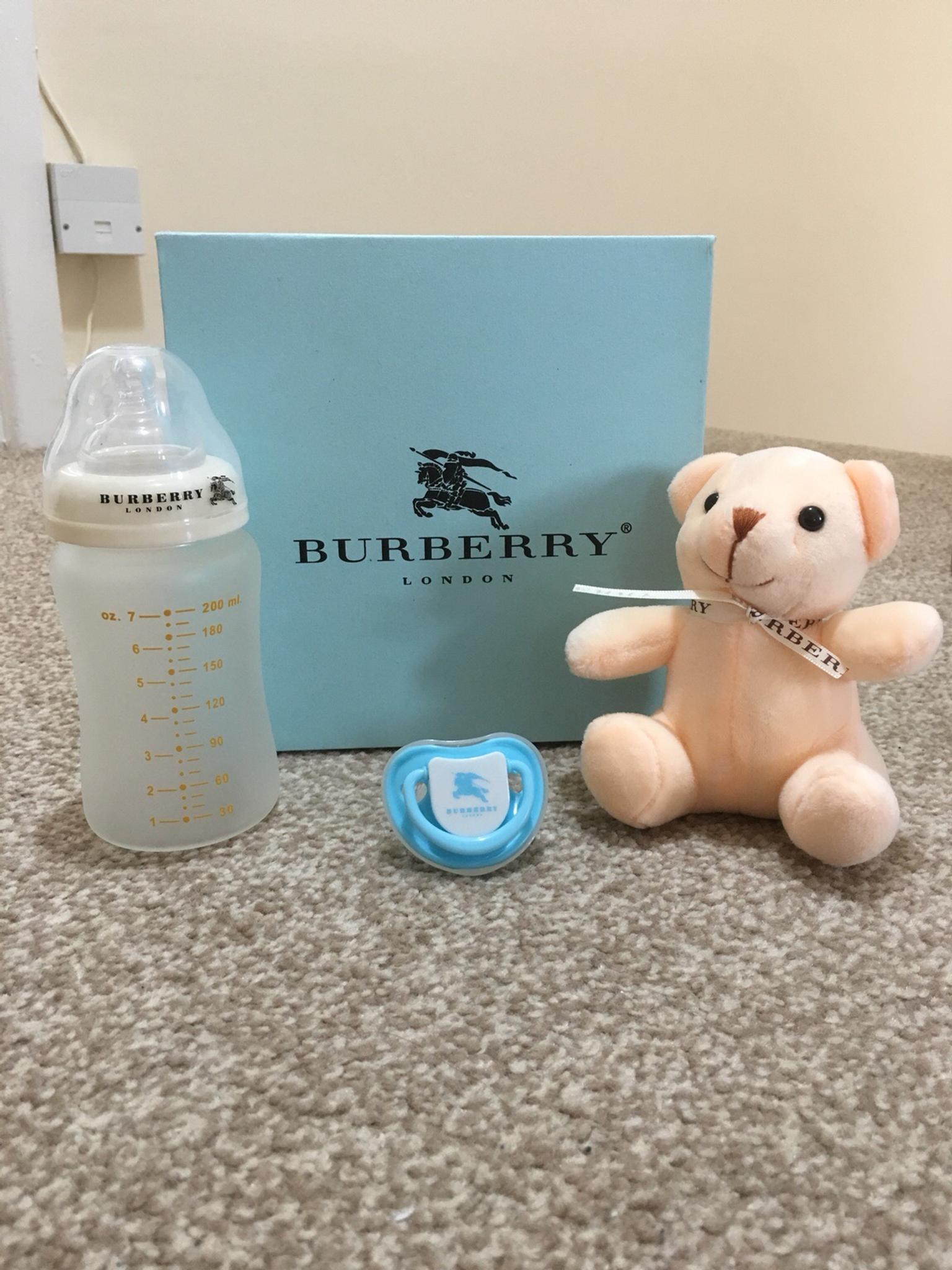 Burberry baby bottle set in L23 Sefton 