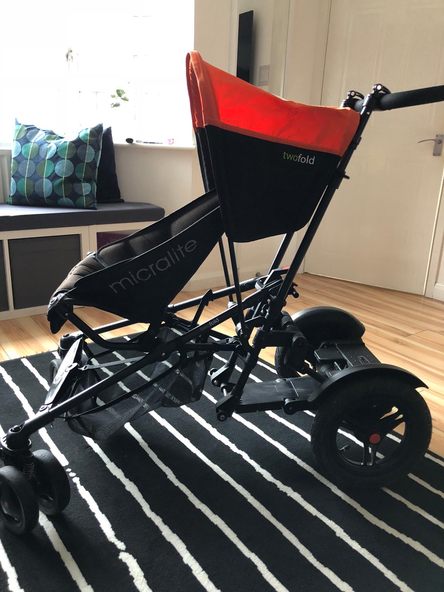 pushchair with buggy board built in
