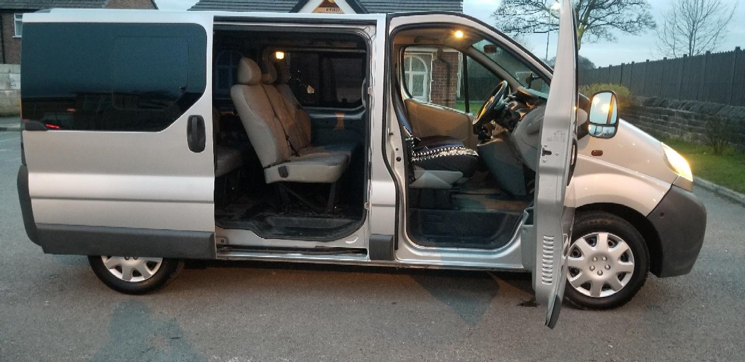 vauxhall 9 seater minibus for sale