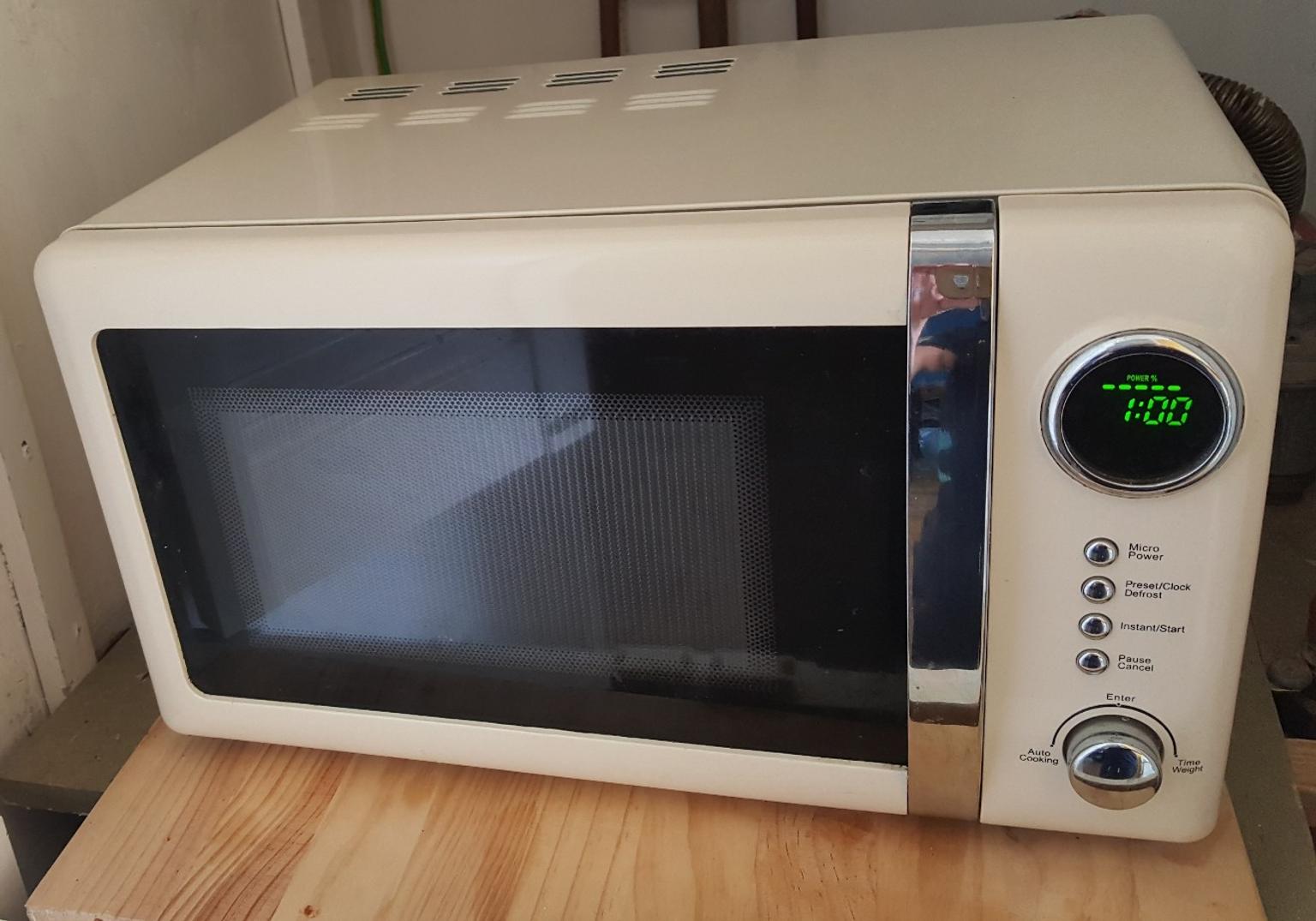 Wilko Microwave Cream 20L in SW2 Lambeth for £25.00 for sale | Shpock