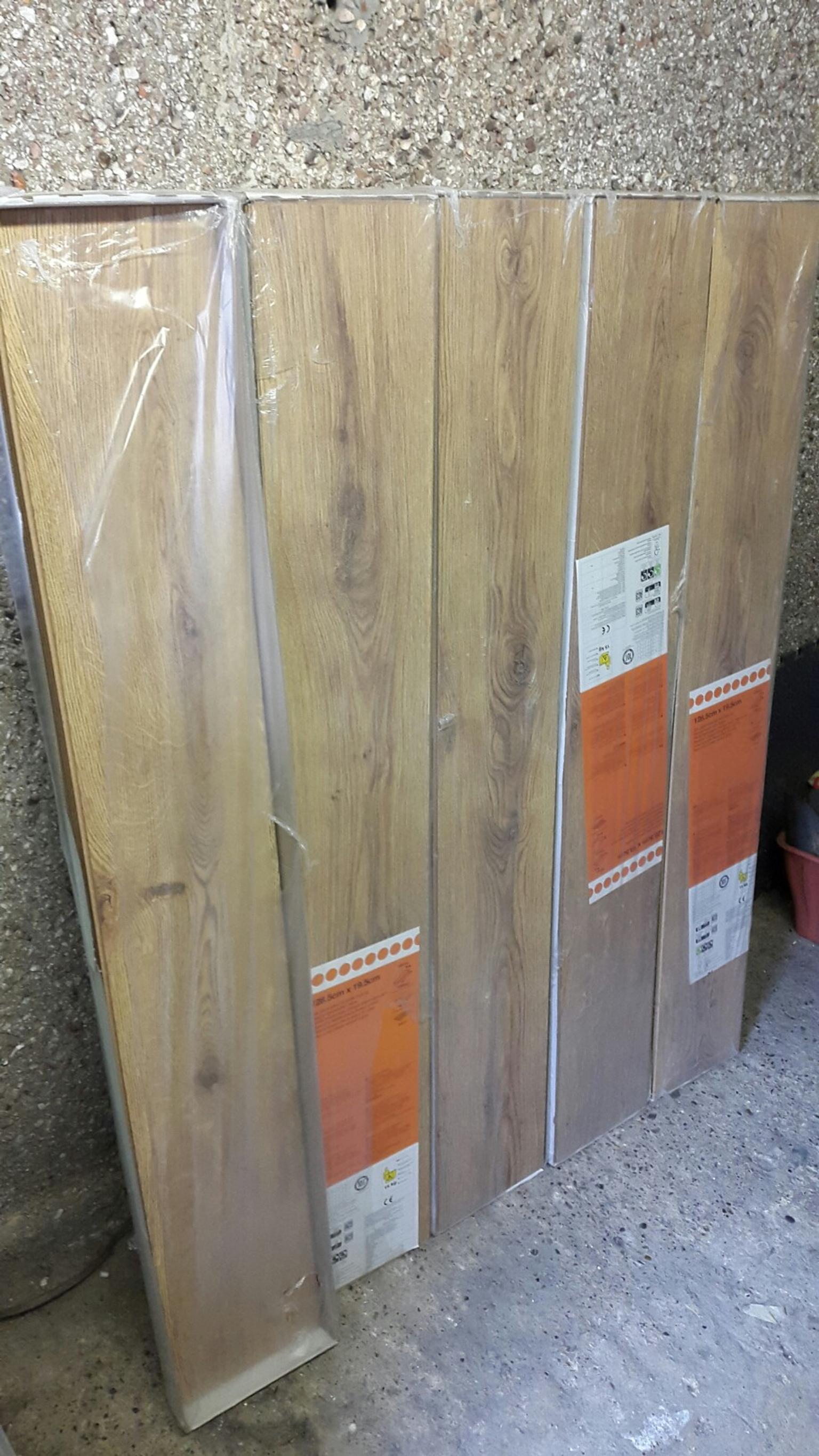 At jewson we stock an extensive range of flooring accessories and skirting board that is s Oak Skirting Bq