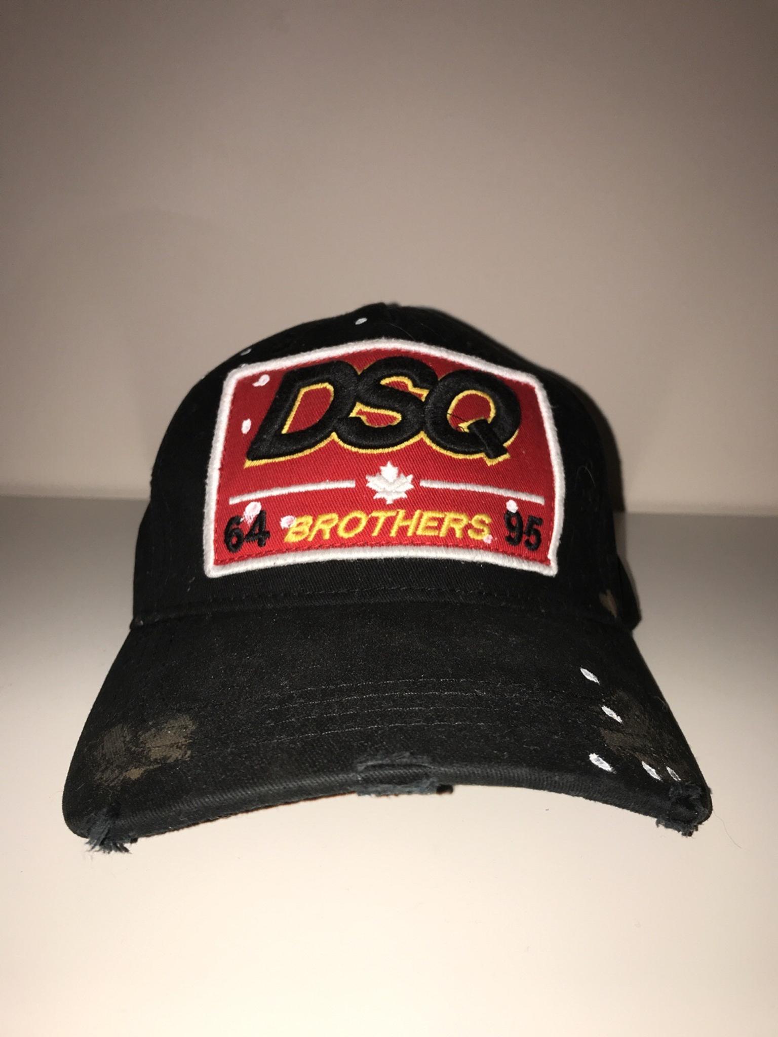 dsquared distressed hat